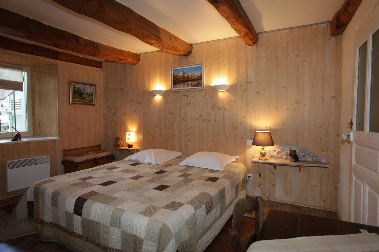 Le Clos Saint Francois Beaune-sur-Arzon Luaran gambar